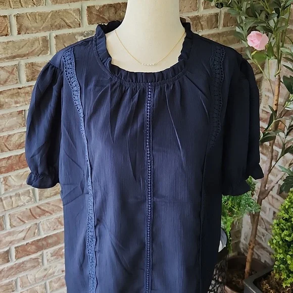 Navy Blue Short Sleeve Blouse, Size XL - Picture 3 of 10
